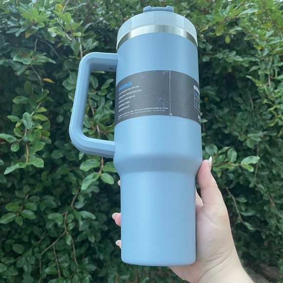 *NEW* Stanley Adventure Quencher Travel Tumbler 40oz - Chambray color for sale - Picture 3 of 7